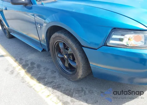 2000 Ford Mustang z USA, uszkodzony, nr VIN 1FAFP4046YF113353